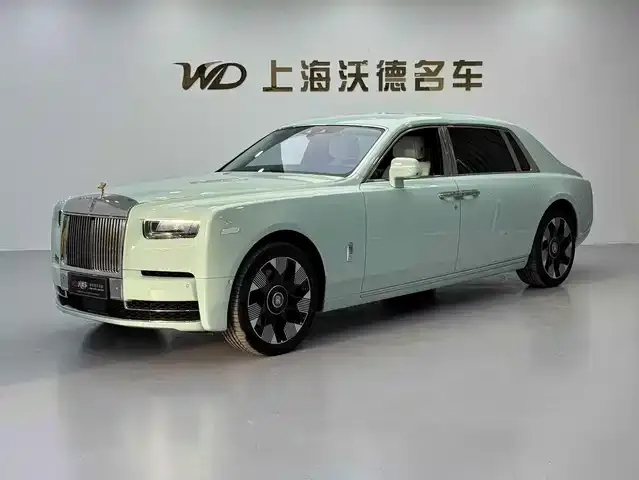 Rolls-Royce Phantom, 2024