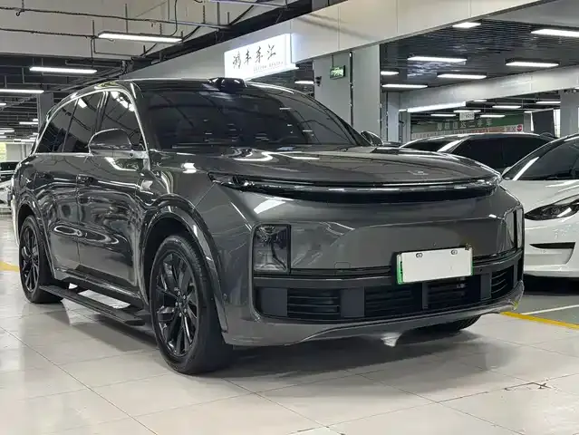 Li Auto L8, 2022